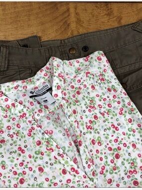 Columbia Lightweight “gauze” Button Down Floral XL